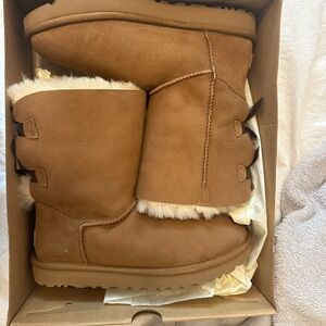 UGG Women’s Bailey Bow II